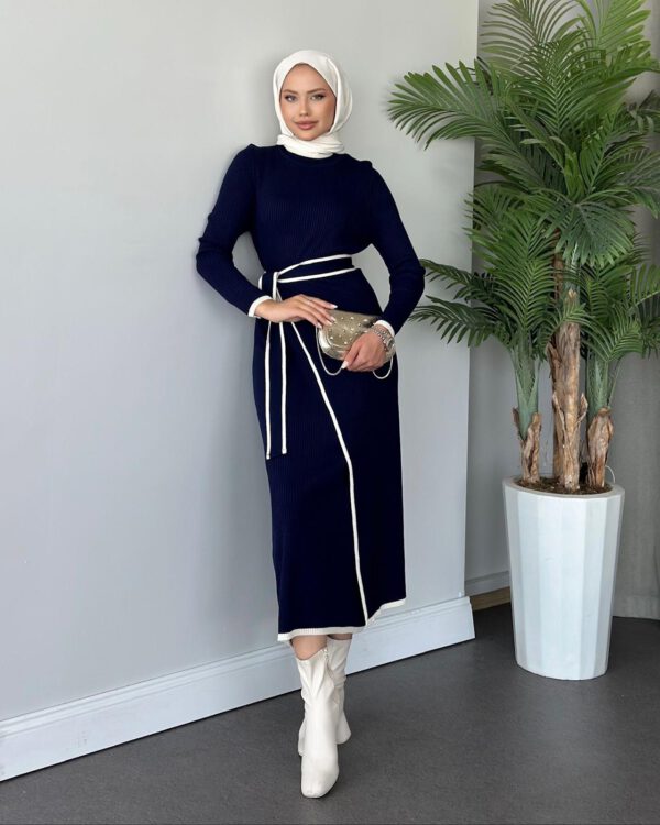 Gürtelkleid
