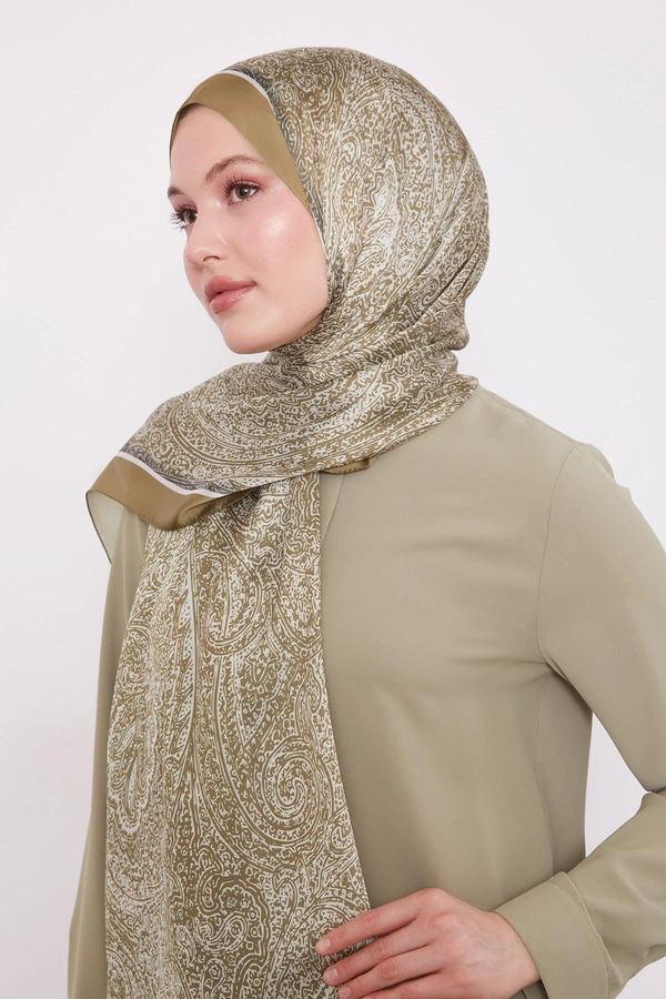 LEVIDOR Indischer Seidenschal